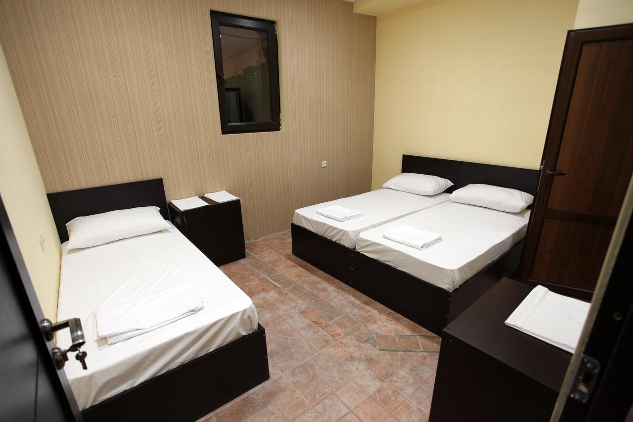 Yerevan Inn Hostel מראה חיצוני תמונה